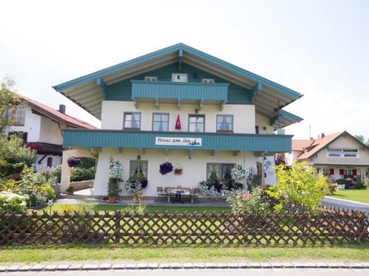 Ferienwohnungen Haus am See Bernau am Chiemsee Exterior foto